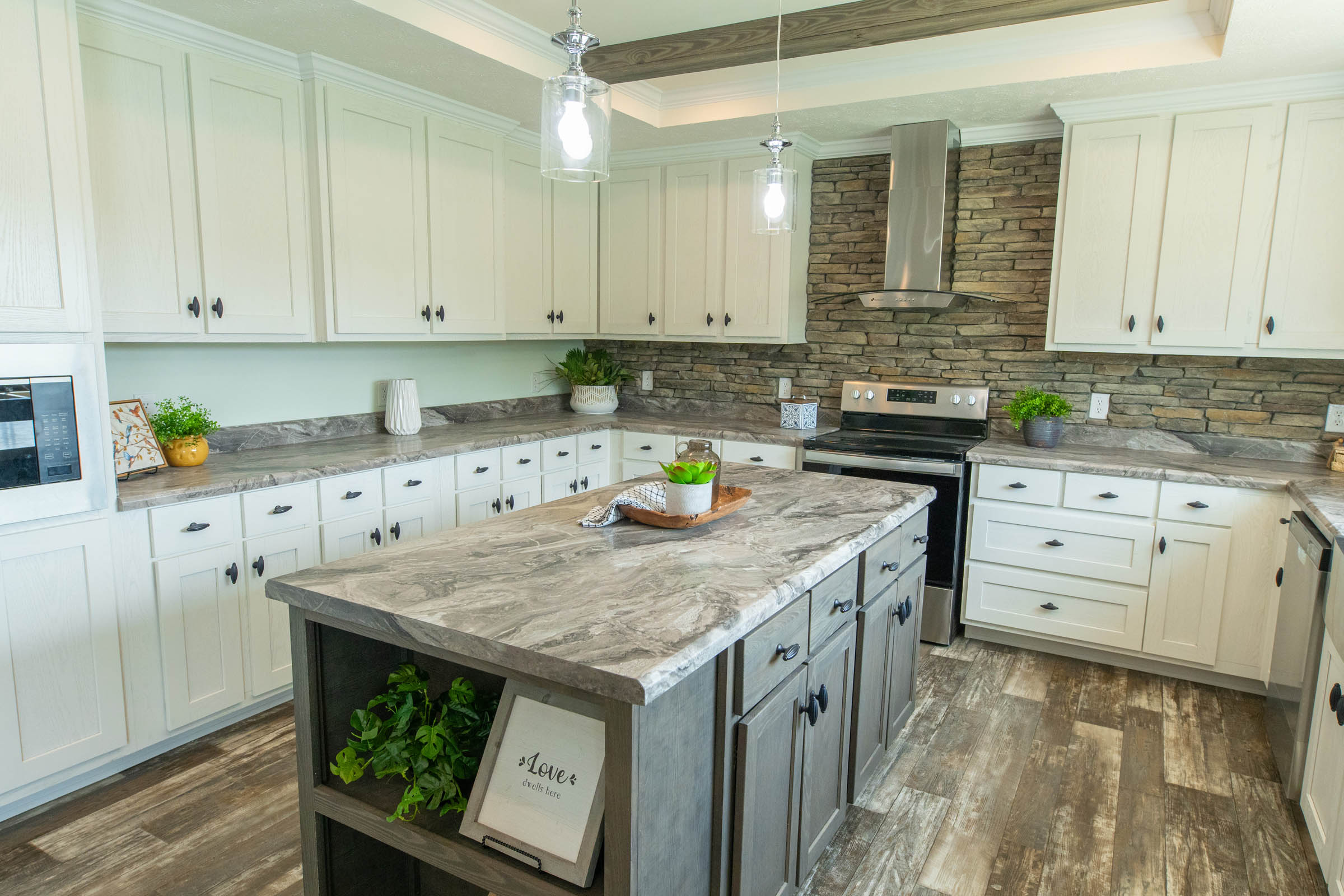 Lynn pre-fab home floor plan at Farm Creek Living, Lineville AL